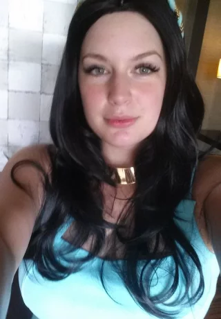 Любительская модель Даниэль Фтв (Danielle Ftv) делает селфи в обнаженном виде в самых разных нарядах - 11